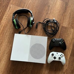 Xbox One S 1TB All- Digital Edition Console (Disc- Free-Gaming)